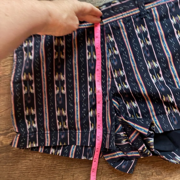 GAP City Short Chino Aztec Stripes Navy Blue casual boho everyday preppy 14 EUC - Picture 15 of 16